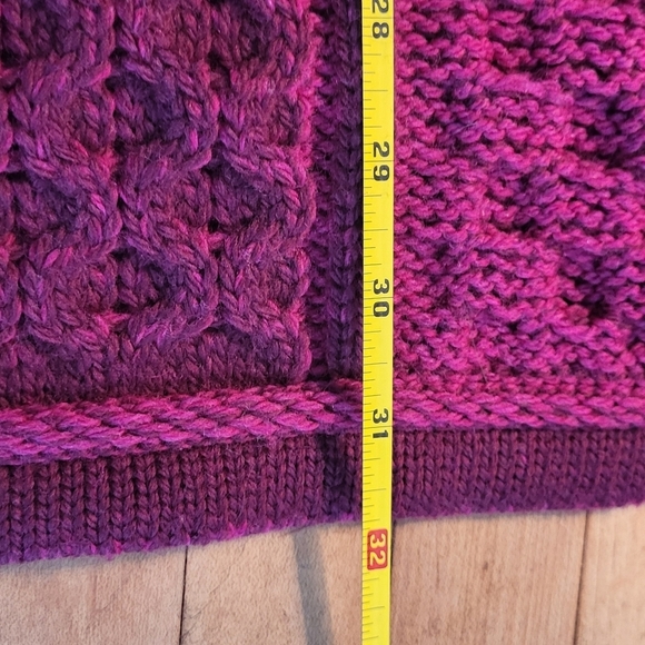Aran Merino Wool Loose Knit Mid Length 2 Tone Sweater - Picture 12 of 14